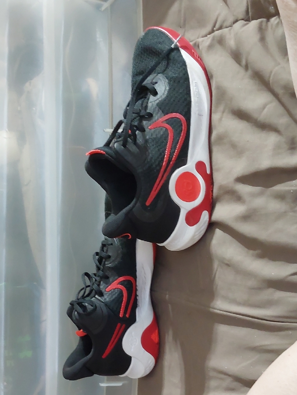 Nike Mens Black Sneakers with Red Accents